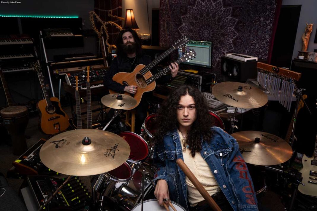 Crown Lands dévoile les coulisses de leur nouvel album 'Apocalypse' : Une plongée dans l'épopée progressive